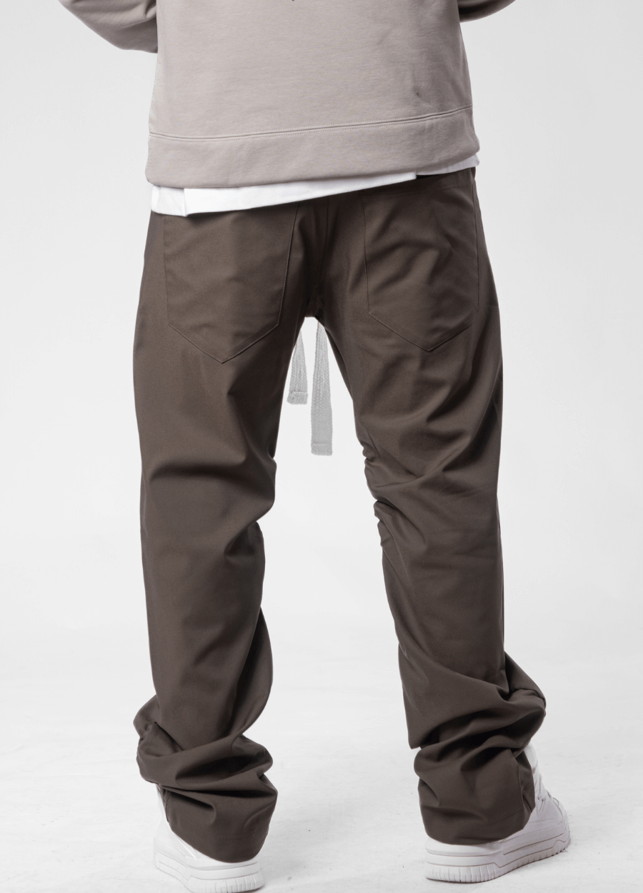 PANTALACCIO DETAILED
